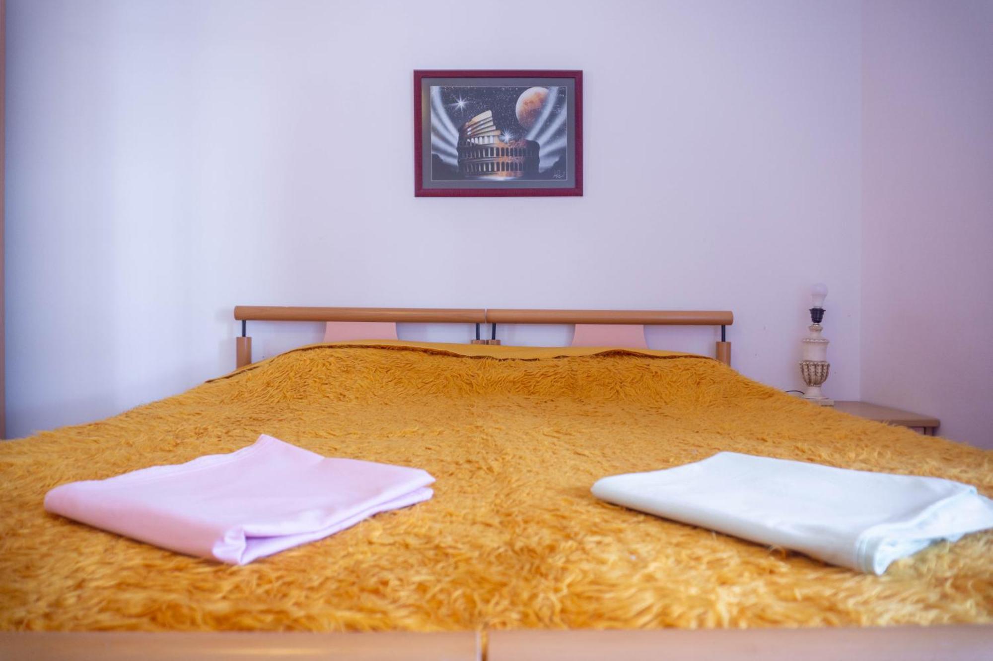 Bllok Bright Private Bedrooms With Private Bathroom On Shared Apartment 티라나 외부 사진