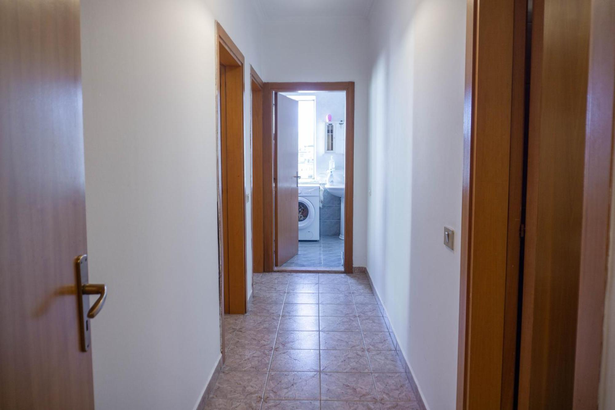 Bllok Bright Private Bedrooms With Private Bathroom On Shared Apartment 티라나 외부 사진